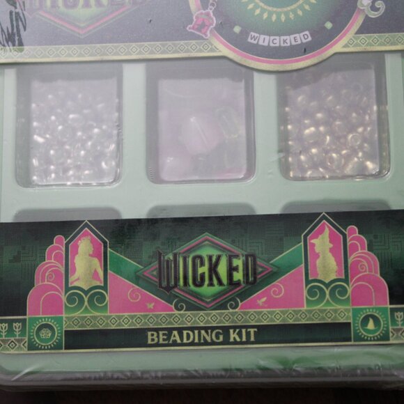 Wicked Elphaba Beading Kit 2 Pack NWT - Picture 6 of 7